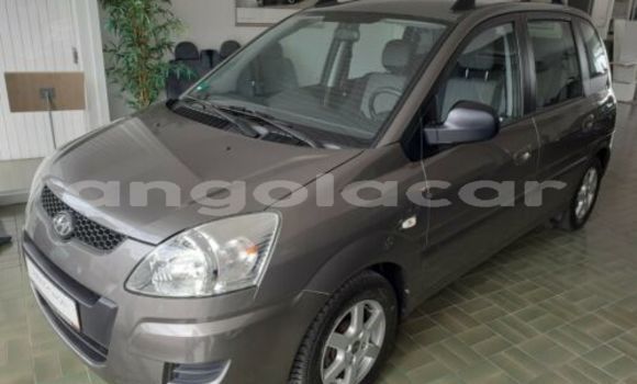 Comprar Usado Hyundai Matrix Prata Carro em Luanda em Luanda Province