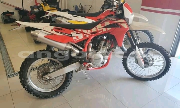 Buy New Honda CRF White Bike in Luanda in Luanda Province Buy New Honda CRF White Bike in Luanda in Luanda Province