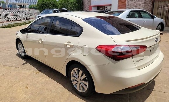 Comprar Usado Kia Cerato Outro Carro em Luena em Moxico Comprar Usado Kia Cerato Outro Carro em Luena em Moxico
