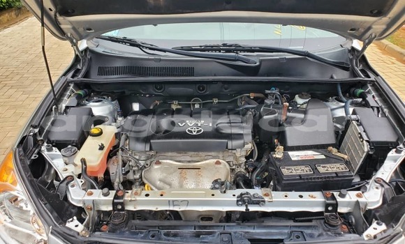 Comprar Usado Toyota RAV4 Prata Carro em Luanda em Luanda Province Comprar Usado Toyota RAV4 Prata Carro em Luanda em Luanda Province