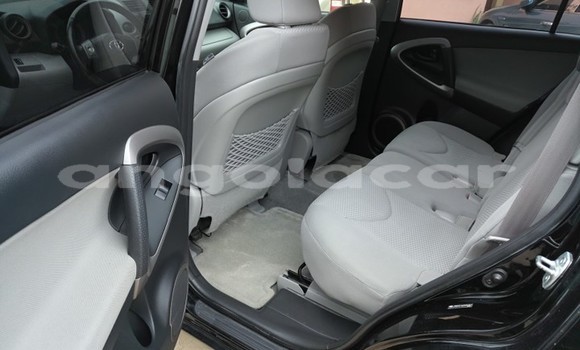 Comprar Novo Toyota RAV4 Preto Carro em Luanda em Luanda Province Comprar Novo Toyota RAV4 Preto Carro em Luanda em Luanda Province