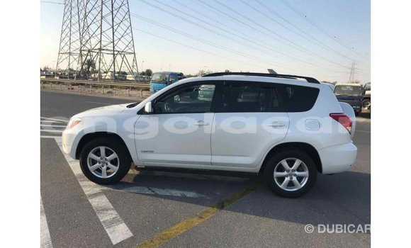 Comprar Importar Toyota 4Runner Branco Carro em Import - Dubai em Bengo Province Comprar Importar Toyota 4Runner Branco Carro em Import - Dubai em Bengo Province