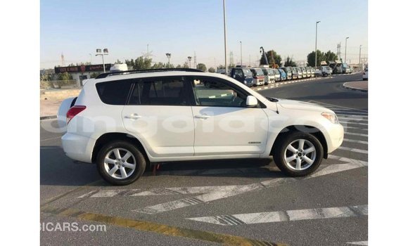 Comprar Importar Toyota 4Runner Branco Carro em Import - Dubai em Bengo Province Comprar Importar Toyota 4Runner Branco Carro em Import - Dubai em Bengo Province