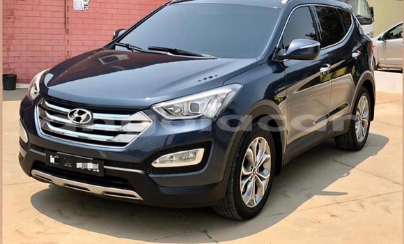 Buy Used Hyundai Santa Fe Black Car in Luanda in Luanda Province Buy Used Hyundai Santa Fe Black Car in Luanda in Luanda Province