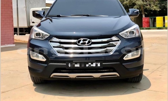 Buy Used Hyundai Santa Fe Black Car in Luanda in Luanda Province Buy Used Hyundai Santa Fe Black Car in Luanda in Luanda Province