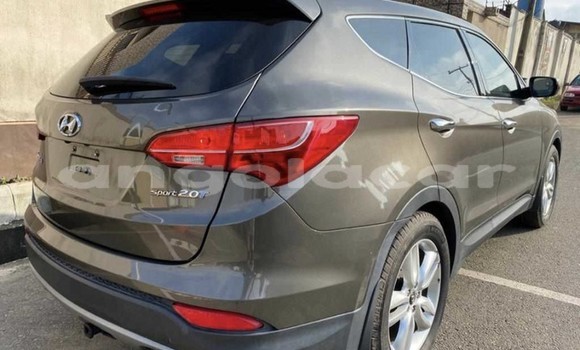 Comprar Usado Hyundai Santa Fe Outro Carro em N'zeto em Zaire Comprar Usado Hyundai Santa Fe Outro Carro em N'zeto em Zaire