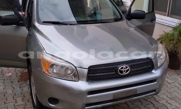 Comprar Usado Toyota RAV4 Prata Carro em Benguela em Benguela