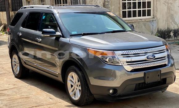 Comprar Usado Ford Explorer Preto Carro em Luanda em Luanda Province