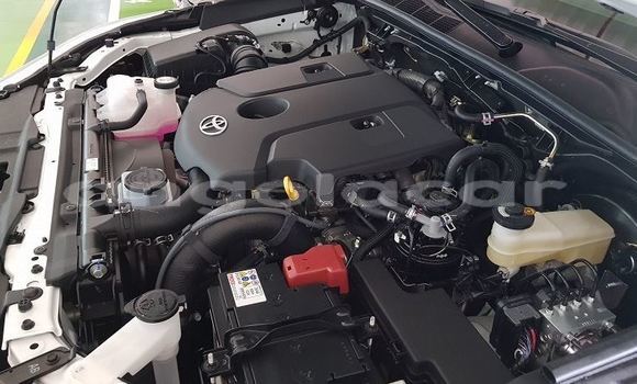 Comprar Usado Toyota Hilux Branco Carro em Namibe em Namibe Province Comprar Usado Toyota Hilux Branco Carro em Namibe em Namibe Province