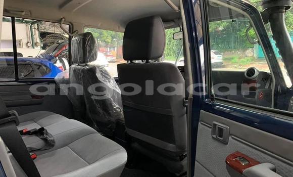 Comprar Usado Toyota Land Cruiser Azul Carro em Namibe em Namibe Province Comprar Usado Toyota Land Cruiser Azul Carro em Namibe em Namibe Province