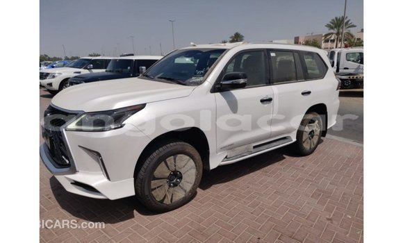 Buy Import Lexus LX White Car in Import - Dubai in Bengo Province Buy Import Lexus LX White Car in Import - Dubai in Bengo Province