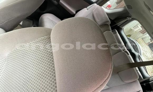 Comprar Usado Toyota RAV4 Prata Carro em Namibe em Namibe Province Comprar Usado Toyota RAV4 Prata Carro em Namibe em Namibe Province