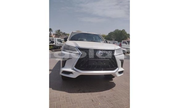 Buy Import Lexus LX White Car in Import - Dubai in Bengo Province Buy Import Lexus LX White Car in Import - Dubai in Bengo Province