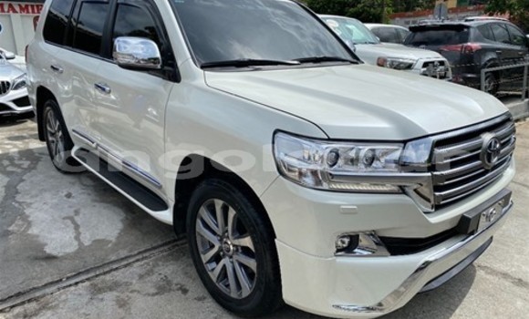 Acheter Occasion Voiture Toyota Land Cruiser Blanc à Luanda, Province de Luanda