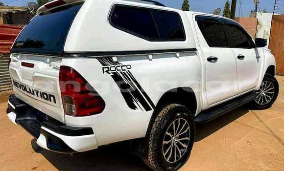 Acheter Occasion Voiture Toyota Hilux Blanc à Luena, Moxico Acheter Occasion Voiture Toyota Hilux Blanc à Luena, Moxico
