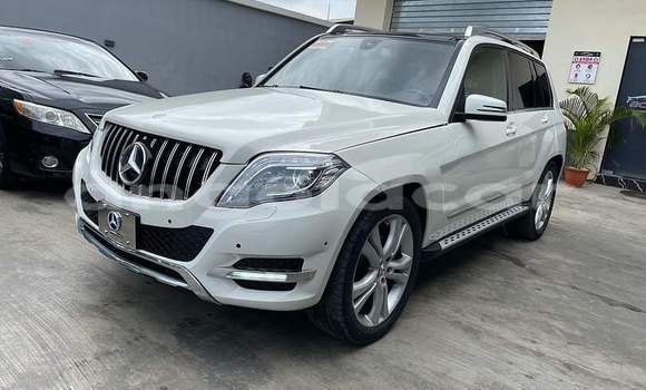 Buy Used Mercedes-Benz GLK–Class White Car in Luanda in Luanda Province