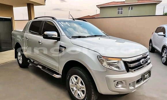 Comprar Usado Ford Ranger Outro Carro em Luanda em Luanda Province