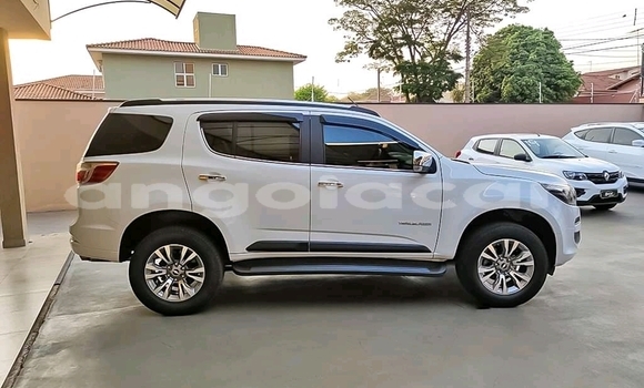 Comprar Usado Chevrolet TrailBlazer Outro Carro em Luanda em Luanda Province Comprar Usado Chevrolet TrailBlazer Outro Carro em Luanda em Luanda Province