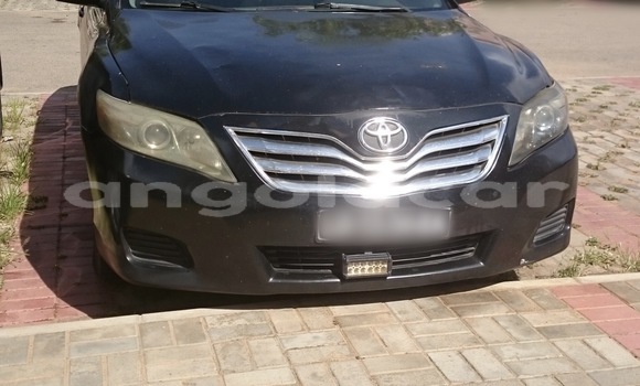 Buy Used Toyota Camry Black Car in Luanda in Luanda Province