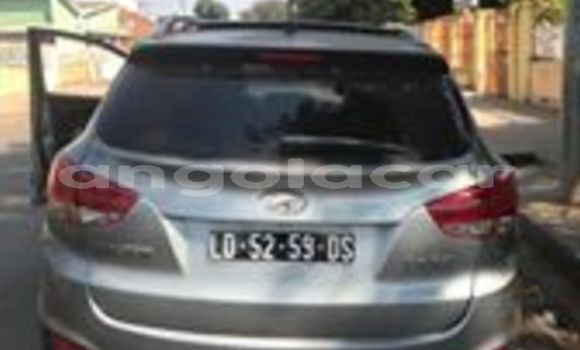 Acheter Occasion Voiture Hyundai ix35 Gris à Luanda, Province de Luanda Acheter Occasion Voiture Hyundai ix35 Gris à Luanda, Province de Luanda