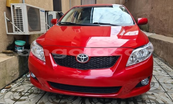 Comprar Usado Toyota Corolla Vermelho Carro em Luanda em Luanda Province