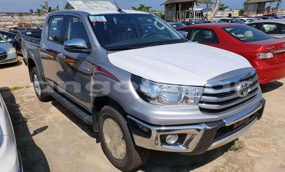 Acheter Occasion Voiture Toyota Hilux Autre à Luanda, Province de Luanda Acheter Occasion Voiture Toyota Hilux Autre à Luanda, Province de Luanda