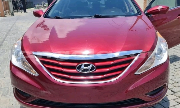 Acheter Occasion Voiture Hyundai Sonata Rouge à Luanda, Province de Luanda Acheter Occasion Voiture Hyundai Sonata Rouge à Luanda, Province de Luanda