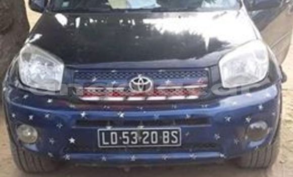 Comprar Usado Toyota RAV4 Azul Carro em Luanda em Luanda Province Comprar Usado Toyota RAV4 Azul Carro em Luanda em Luanda Province