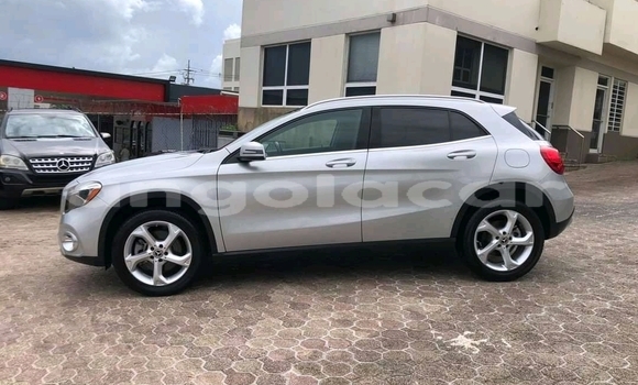 Comprar Usado Mercedes-Benz CLS250 Outro Carro em N’dalatando em Cuanza Norte Province Comprar Usado Mercedes-Benz CLS250 Outro Carro em N’dalatando em Cuanza Norte Province