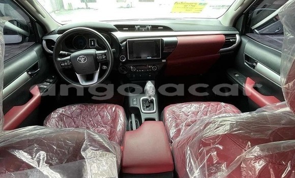 Acheter Occasion Voiture Toyota Hiluxe Revo Blanc à Luanda, Province de Luanda Acheter Occasion Voiture Toyota Hiluxe Revo Blanc à Luanda, Province de Luanda