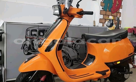 Acheter Occasion Moto Vespa 200 Autre à Luanda, Province de Luanda Acheter Occasion Moto Vespa 200 Autre à Luanda, Province de Luanda