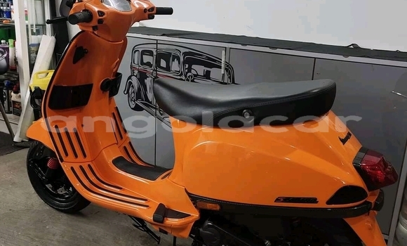 Buy Used Vespa 200 Other Bike in Luanda in Luanda Province Buy Used Vespa 200 Other Bike in Luanda in Luanda Province