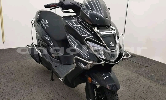 Acheter Occasion Moto Suzuki Burgman Noir à Luanda, Province de Luanda Acheter Occasion Moto Suzuki Burgman Noir à Luanda, Province de Luanda