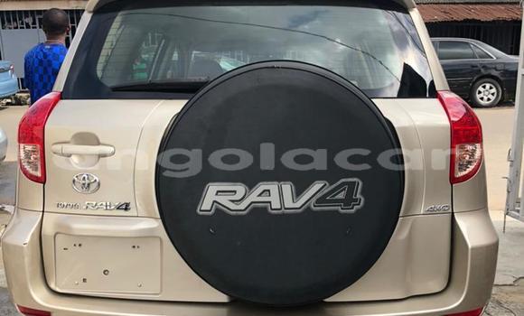 Acheter Occasion Voiture Toyota RAV4 Gris à Luanda, Province de Luanda Acheter Occasion Voiture Toyota RAV4 Gris à Luanda, Province de Luanda