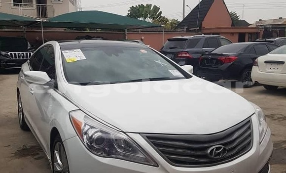 Buy Used Hyundai Azera White Car in Luanda in Luanda Province Buy Used Hyundai Azera White Car in Luanda in Luanda Province