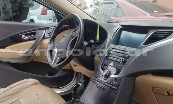 Acheter Occasion Voiture Hyundai Azera Blanc à Luanda, Province de Luanda Acheter Occasion Voiture Hyundai Azera Blanc à Luanda, Province de Luanda