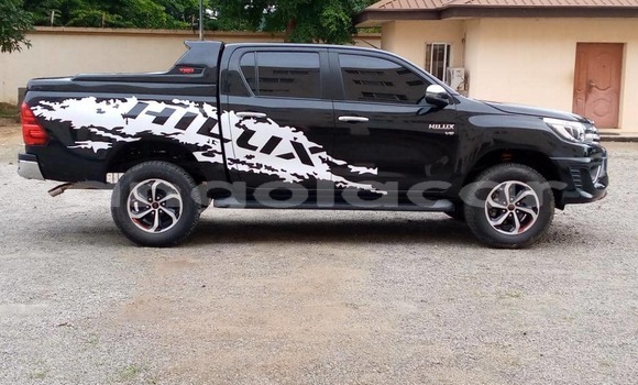 Comprar Usado Toyota Hilux Outro Carro em N’dalatando em Cuanza Norte Province Comprar Usado Toyota Hilux Outro Carro em N’dalatando em Cuanza Norte Province