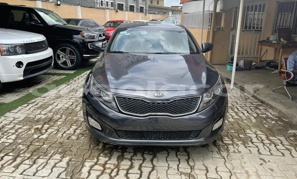 Comprar Usado Kia Optima Outro Carro em N’dalatando em Cuanza Norte Province