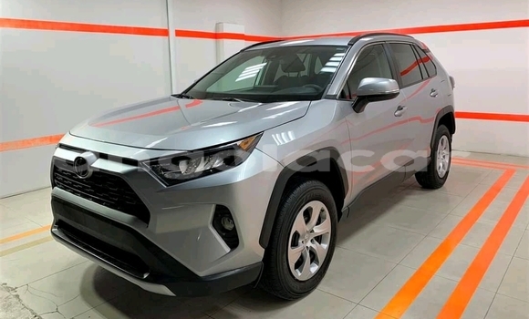 Comprar Usado Toyota RAV4 Outro Carro em N’dalatando em Cuanza Norte Province Comprar Usado Toyota RAV4 Outro Carro em N’dalatando em Cuanza Norte Province
