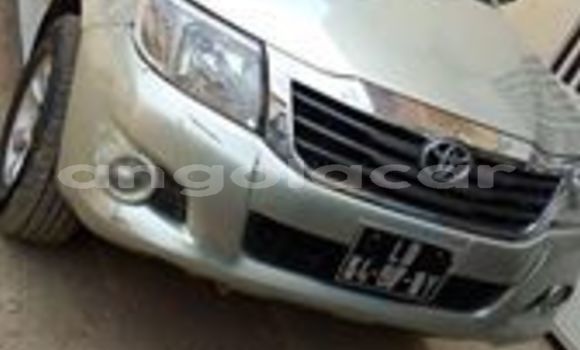 Comprar Usado Toyota Hilux Prata Carro em Luanda em Luanda Province Comprar Usado Toyota Hilux Prata Carro em Luanda em Luanda Province