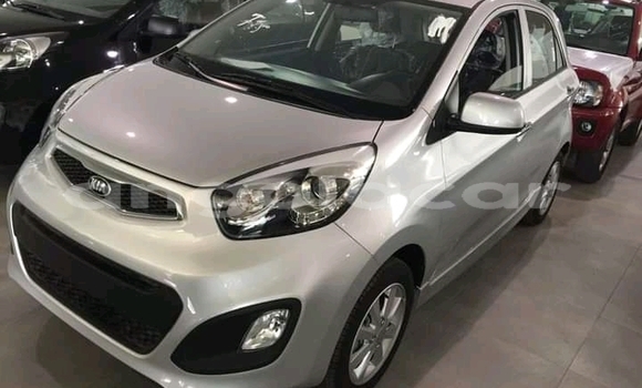 Comprar Usado Kia Picanto Prata Carro em Luena em Moxico Comprar Usado Kia Picanto Prata Carro em Luena em Moxico