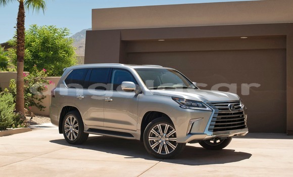Buy Used Lexus LX 570 Silver Car in Benguela in Benguela