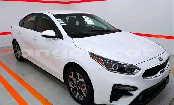Acheter Occasion Voiture Kia Forte Blanc à Luanda, Province de Luanda Acheter Occasion Voiture Kia Forte Blanc à Luanda, Province de Luanda