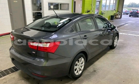 Comprar Usado Kia rio Outro Carro em Luanda em Luanda Province Comprar Usado Kia rio Outro Carro em Luanda em Luanda Province