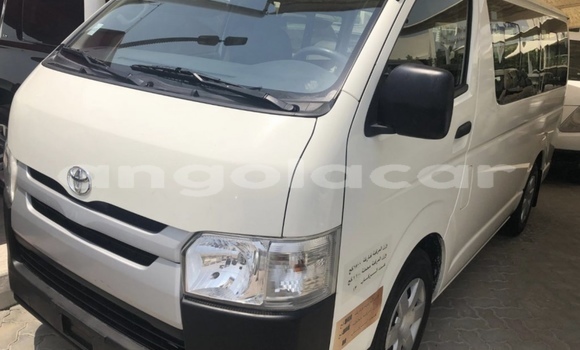 Buy Used Toyota Hiace White Car in Luanda in Luanda Province Buy Used Toyota Hiace White Car in Luanda in Luanda Province