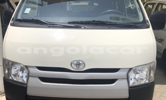 Buy Used Toyota Hiace White Car in Luanda in Luanda Province Buy Used Toyota Hiace White Car in Luanda in Luanda Province