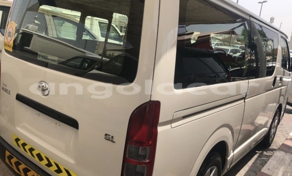Buy Used Toyota Hiace White Car in Luanda in Luanda Province Buy Used Toyota Hiace White Car in Luanda in Luanda Province