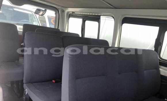 Comprar Usado Toyota Hiace Branco Carro em Luanda em Luanda Province Comprar Usado Toyota Hiace Branco Carro em Luanda em Luanda Province