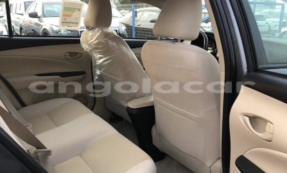 Acheter Occasion Voiture Toyota Yaris Noir à Luanda, Province de Luanda Acheter Occasion Voiture Toyota Yaris Noir à Luanda, Province de Luanda