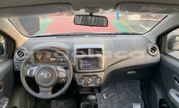 Buy New Toyota Windom Black Car in Luanda in Luanda Province Buy New Toyota Windom Black Car in Luanda in Luanda Province